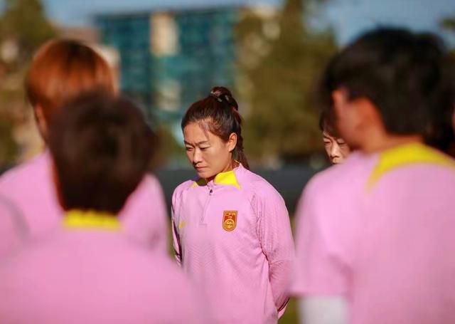 截至发稿时，2021年度总票房突破100亿元。